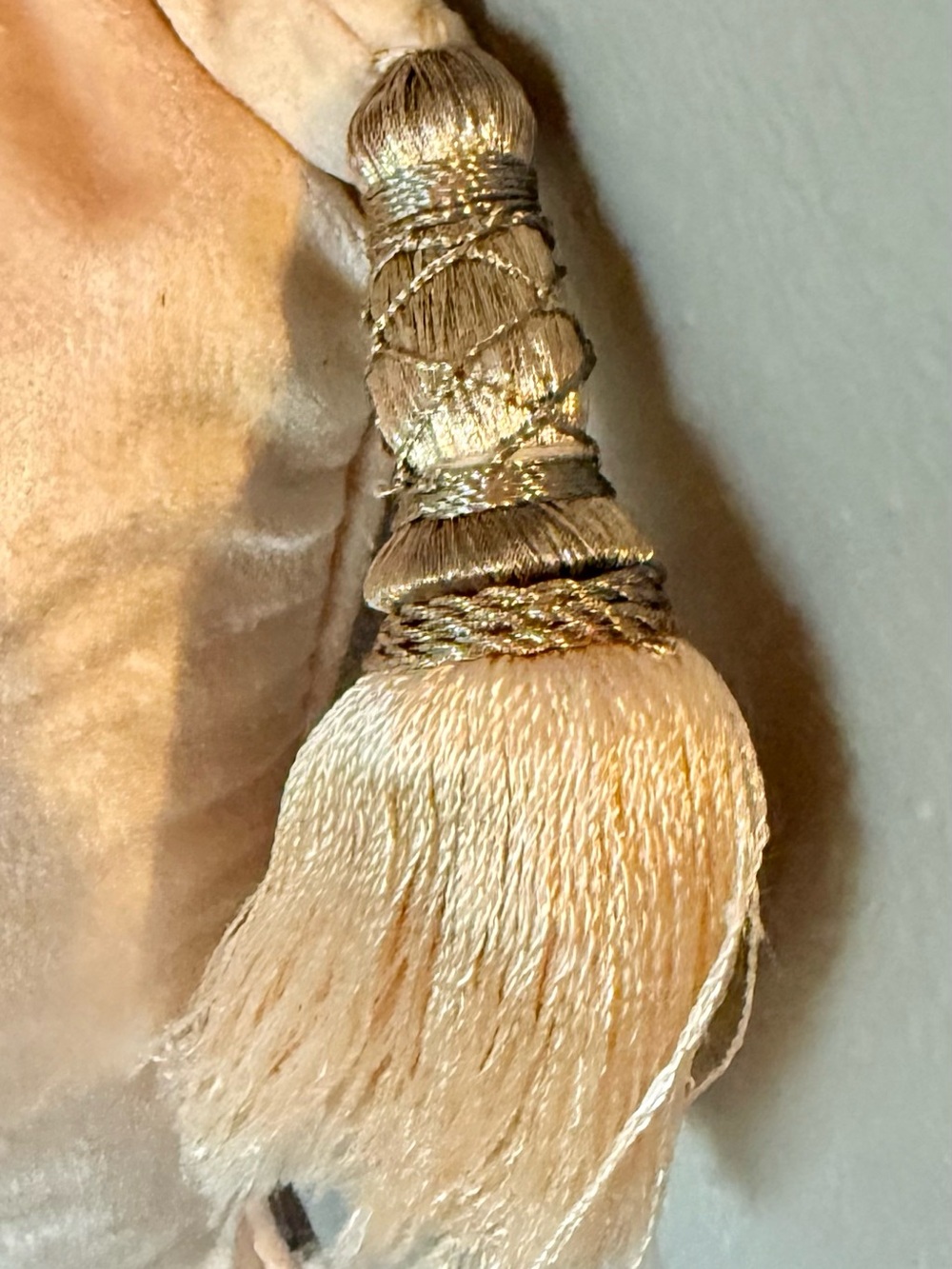 Lili Alessandra Cream Velvet Crown Pillow with Tassels NWOT 10x10 “ blush color - Picture 4 of 7